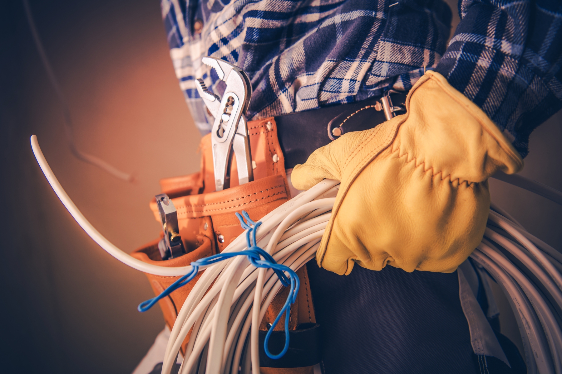 Electrical Maintenance Tips for Enhancing Electrical Efficiency in Large-Scale Facilities